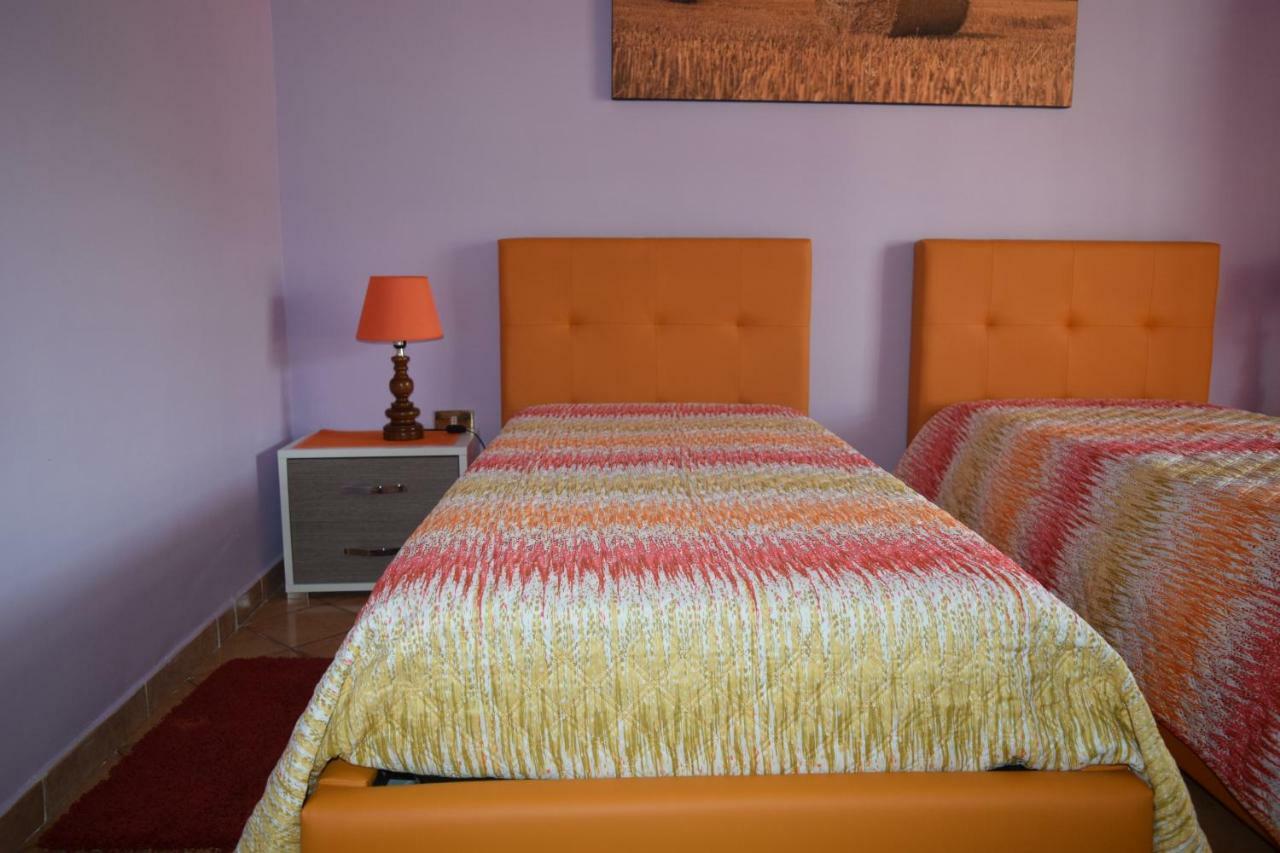 Amici Di Hackert Bed and Breakfast Caserta Buitenkant foto